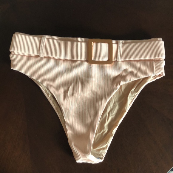 Belted Rib Bikini - Picture 2 of 7